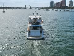2010 Ocean Alexander 83 photo 6