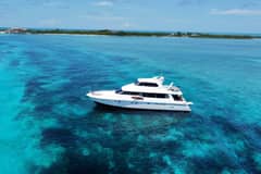 1998 Lazzara Yachts 76 Skylounge Grand Salon "Ohana" photo 2
