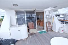 1998 Lazzara Yachts 76 Skylounge Grand Salon "Ohana" photo 9
