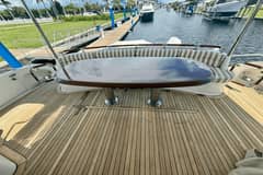 2005 68 FLYBRIDGE photo 6