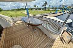 2005 68 FLYBRIDGE photo 7