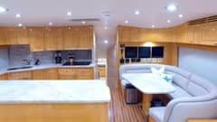 2006 Hatteras 68 Convertible photo 5