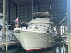 1988 Hatteras Motor Yacht photo 2