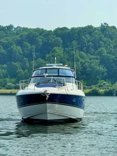 2005 Cruisers Yachts 540 Express photo 9