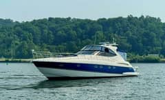 2005 Cruisers Yachts 540 Express photo 8