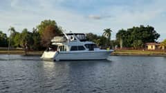 1998 Navigator 5300 "Toes in the Water" photo 4