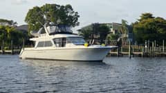 1998 Navigator 5300 "Toes in the Water" photo 2