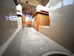 2004 Ferretti Yachts 530 photo 7