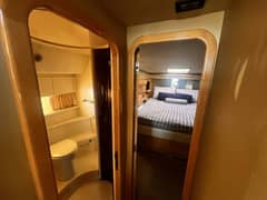 2004 Ferretti Yachts 530 photo 8