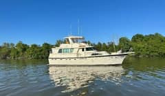 1984 Hatteras 53 Extended Deck Motor Yacht photo 2