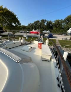 1984 Hatteras 53 Extended Deck Motor Yacht photo 7