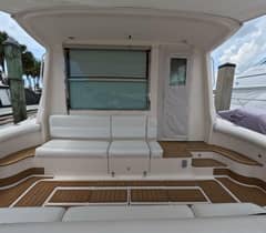 2004 Tiara Sport 5200 Sovran Salon photo 3