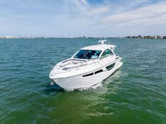 2018 Cruisers Yachts 50 CANTIUS photo 5