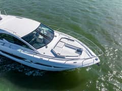 2018 Cruisers Yachts 50 CANTIUS photo 9