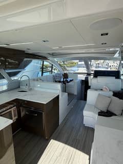 2020 Cruisers Yachts 50 CANTIUS photo 5