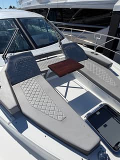 2020 Cruisers Yachts 50 CANTIUS photo 4