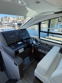 2020 Cruisers Yachts 50 CANTIUS photo 7