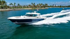 2025 Tiara Yachts 48 LS photo 6