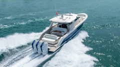 2025 Tiara Yachts 48 LS photo 8