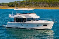 2022 Beneteau Swift Trawler photo 6