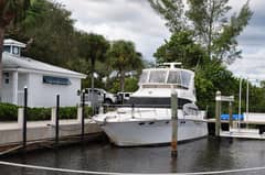 1998 Sea Ray 480 Sedan Bridge photo 3