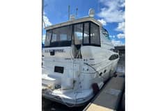 2004 Carver 466 Motor Yacht photo 4