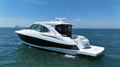 2015 Cruisers Yachts Cantius photo 2