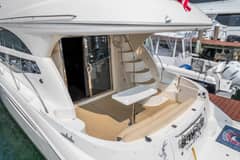 2009 Meridian 441 Sedan photo 9