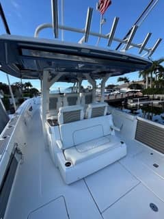 2023 Pursuit S 428 Sport photo 4