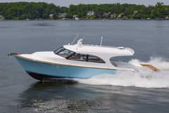 2024 Weaver 43 photo 1