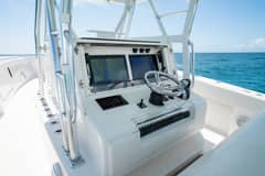 2011 Invincible 42CC photo 3