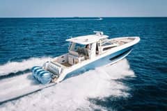 2017 Boston Whaler 42 Outrage photo 7