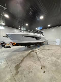 2024 Cruisers Yachts 42 GLS OB photo 9
