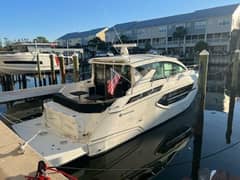 2018 Cruisers Yachts 42 Cantius photo 1