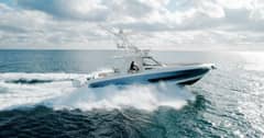 2017 Boston Whaler photo 1