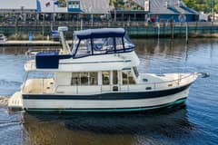 2009 Mainship Expedition 40 "Harmony" photo 1