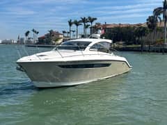2015 Pursuit 365i Sport Coupe "Cadence" photo 7