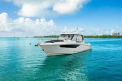 2023 Boston Whaler 405 Conquest photo 8
