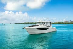 2023 Boston Whaler 405 Conquest photo 7