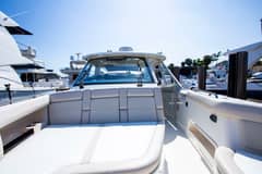 2019 Boston Whaler 380 Realm photo 6