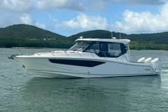 2022 Boston Whaler Conquest 405 photo 2