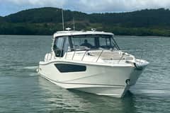 2022 Boston Whaler Conquest 405 photo 6