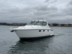 2008 Tiara Yachts 3900 Sovran photo 2