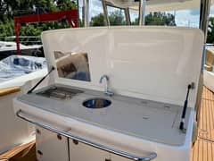 2023 Fishing Raptor 390 Solarium photo 8