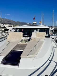 2019 Jeanneau photo 3