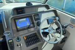 2018 Pursuit OS 385 Offshore photo 8