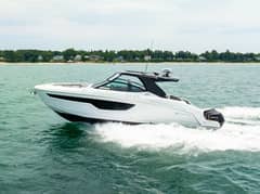 2021 Cruisers Yachts photo 1
