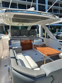 2019 Tiara Yachts 38 LS photo 2