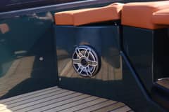 2025 Skipper Green Hull / Camel Upholstery photo 4