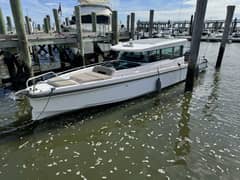 2022 Axopar 37 XC CROSS CABIN photo 2